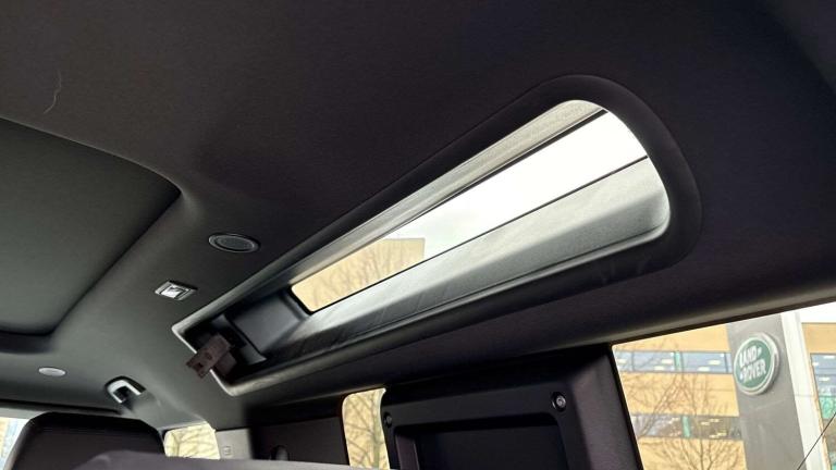  Land Rover Defender 2.0 P300 X-Dynamic SE 90 3dr Auto [6 Seat] SUV Petrol Automatic