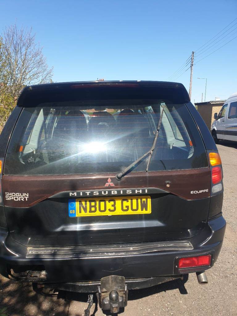 Mitsubishi shogun sport 2003 