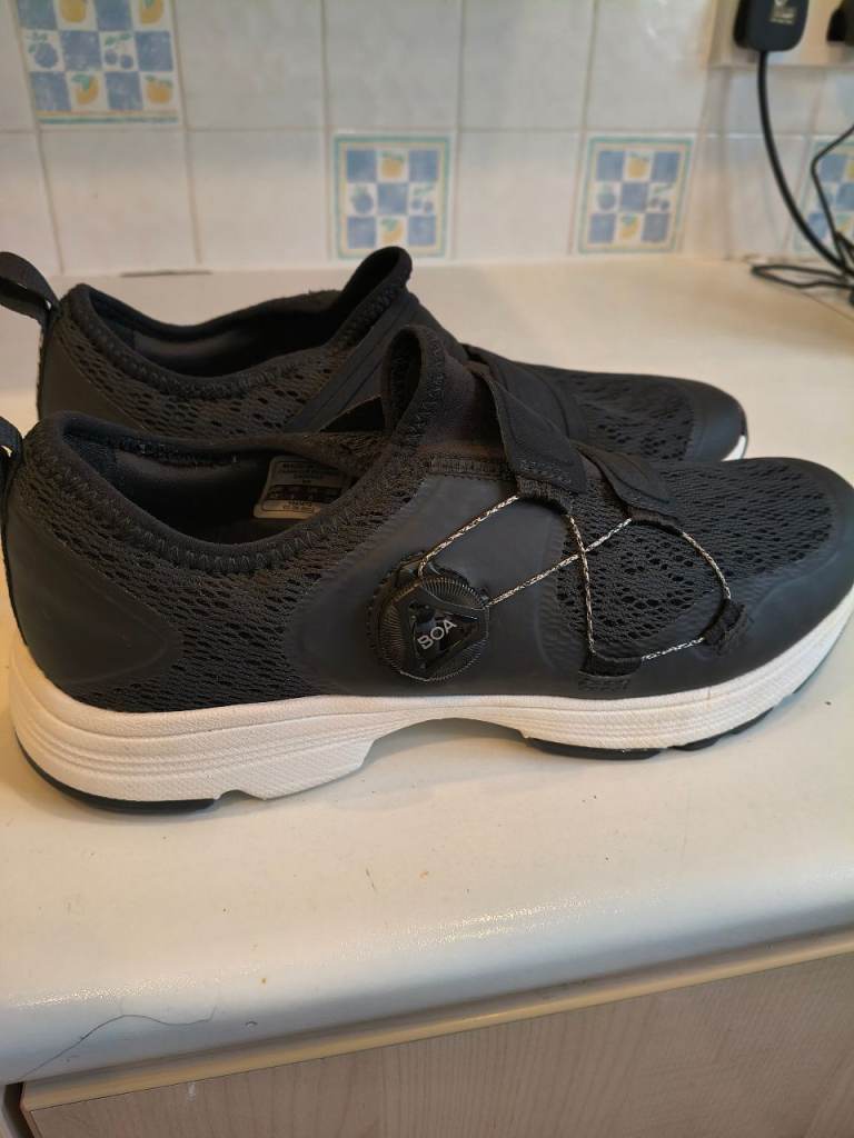 BONTRAGER cycling shoes 