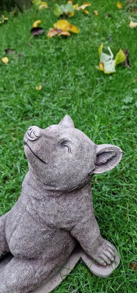 Resting Bear stone statue,garden ornament
