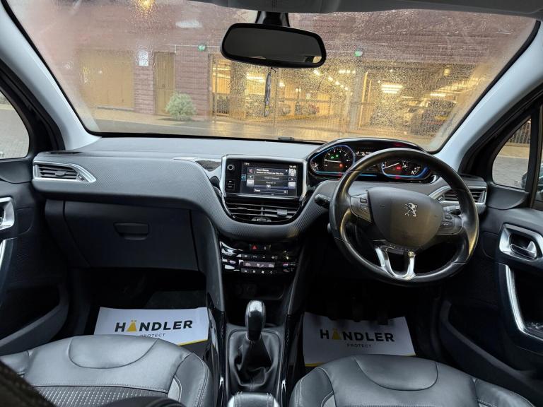 2015 Peugeot 2008 1.2 VTi Allure 5dr HATCHBACK PETROL Manual