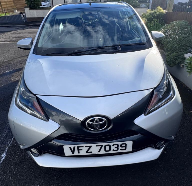 Toyota, AYGO, Hatchback, 2015, Manual, 998 (cc), 5 doors