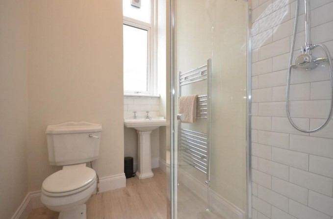 Student Only West End Glasgow Room to Let