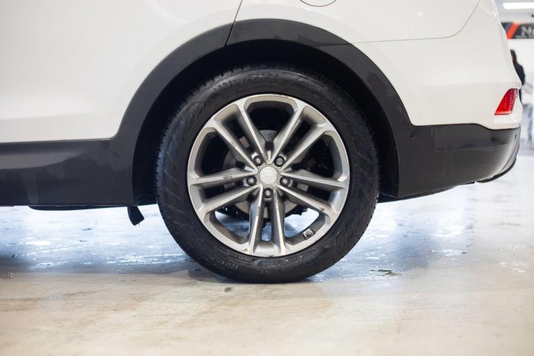 2016 Hyundai Santa Fe 2.2 CRDi Blue Drive Premium SE 5dr Auto [7 Seats] ESTATE DIESEL Automatic