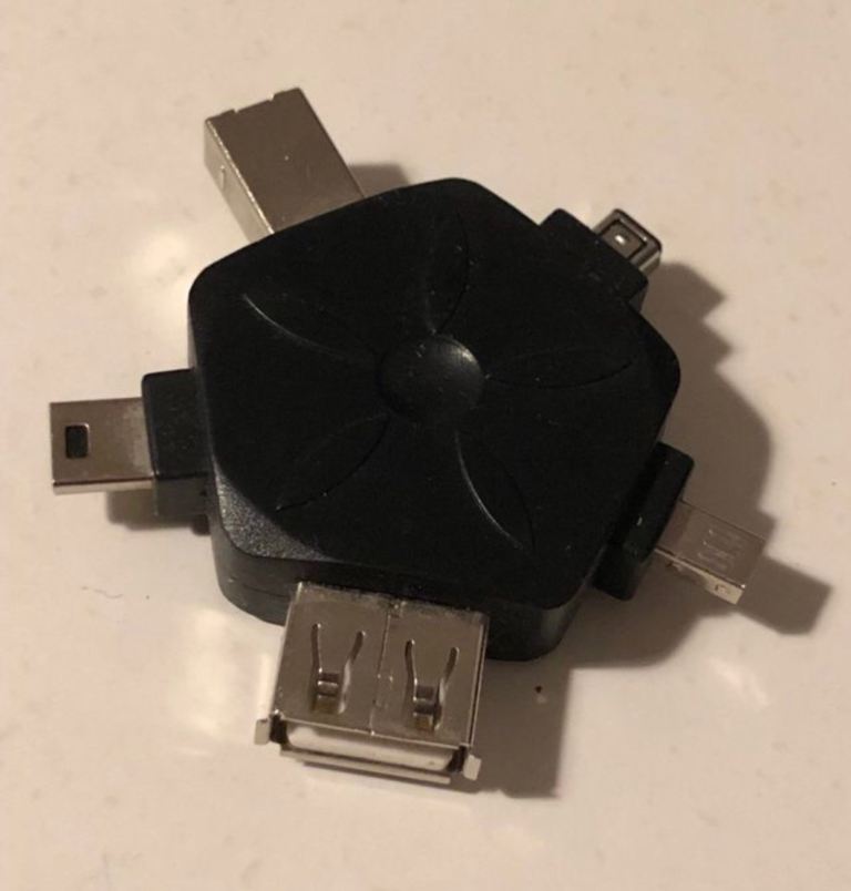 Black Pentagon USB Hub