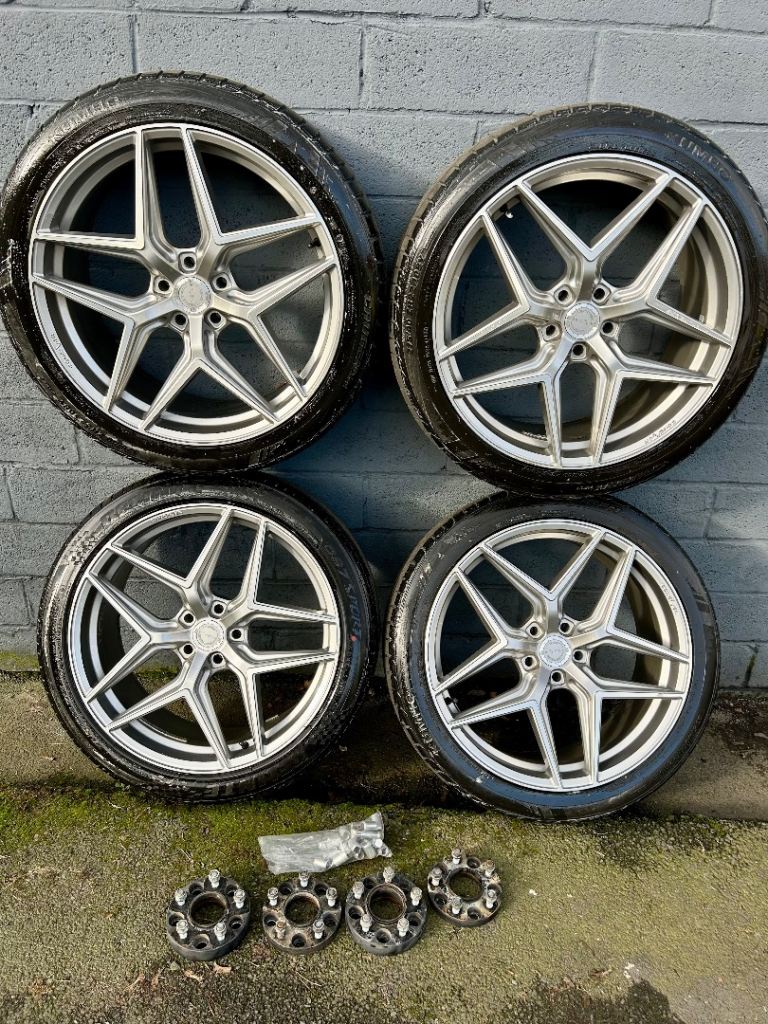 22” Concaver Hybrid Forged Alloys – 275/40/22 – SUV Fitment – With Tyres & Spacers