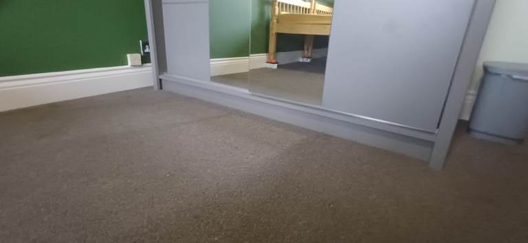 🏡 Spacious Single/Double Bedroom to Let - SS15 