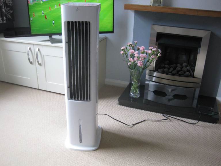 White Tower Fan / Air Cooler – As Good As New