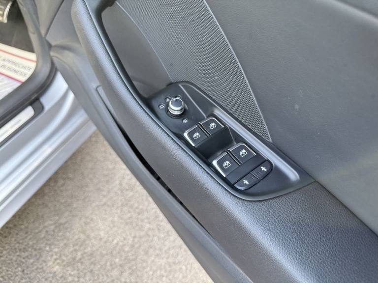 2019 Audi A3 1.5 TFSI CoD 35 S line Sportback 5dr Petrol S Tronic Euro 6 (s/s) (150 ps) Hatchback...