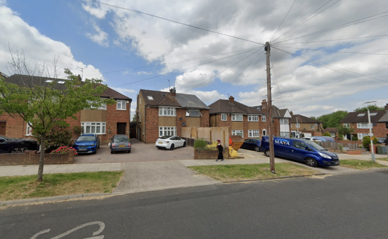 BENEFITS ACCEPTED - Studio Flat Available in Ruislip Hillingdon HA4