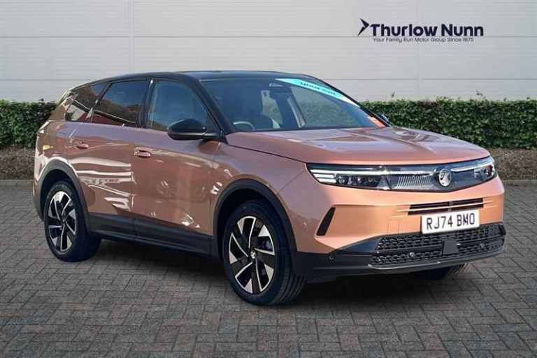 2025 Vauxhall Grandland 1.2 Ultimate SUV 5dr Petrol Hybrid e-DCT Euro 6 (s/s) (136 ps) SUV Hybrid...