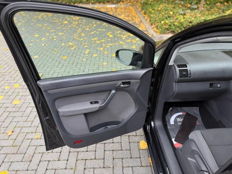 Volkswagen Touran 1.4 TSI SE DSG Euro 5 5dr