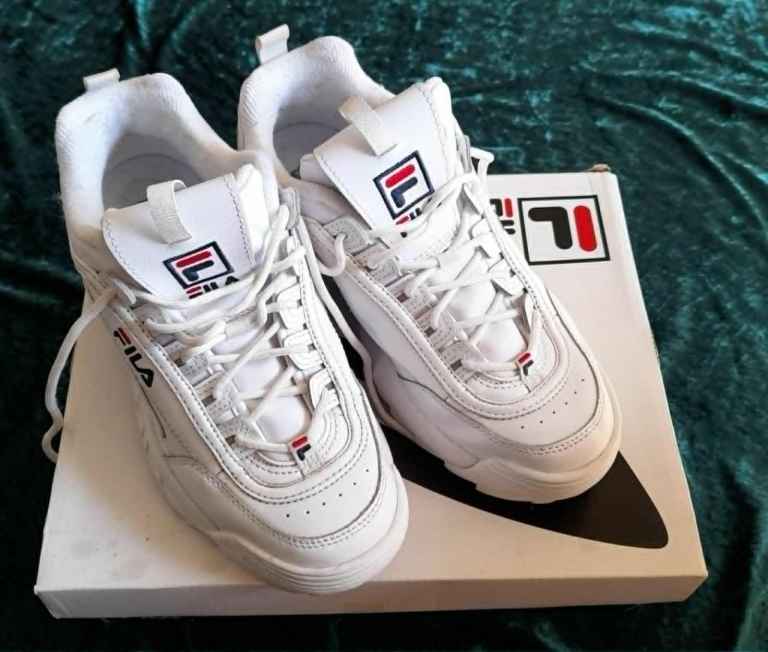 Women's size 6 Fila trainers