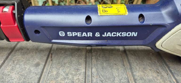 SPEAR & JACKSON Cordless Pole Saw MOL-10ET-200 – Good Condition