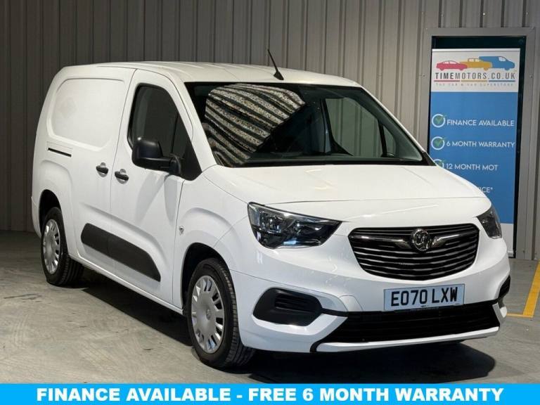 2020 70 VAUXHALL COMBO 1.5 TURBO D 2300 SPORTIVE CREW VAN DOUBLE CAB 4DR DIESEL 