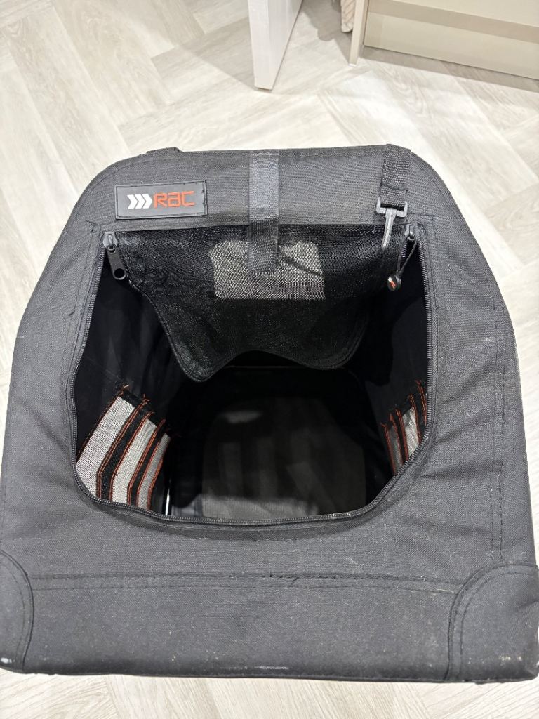 Dog carrier travel case RAC brand.