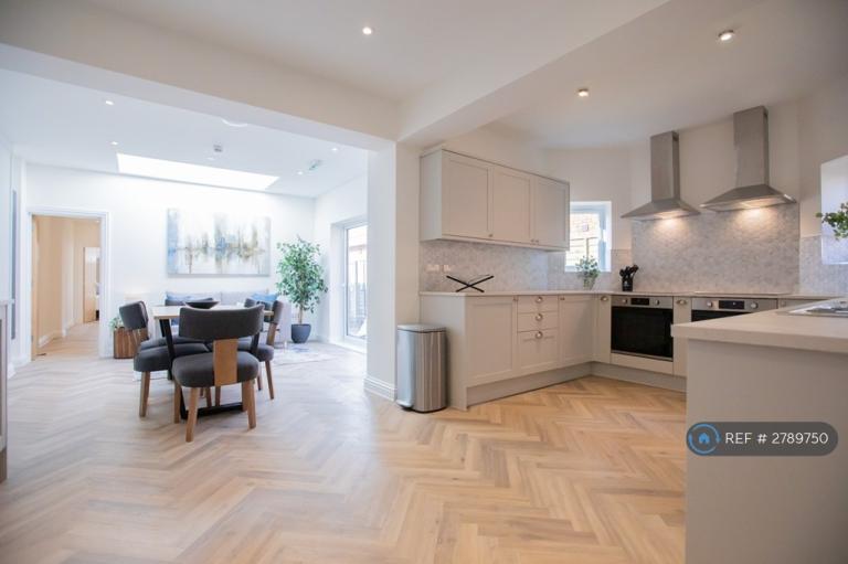 1 bedroom in Leigh Road, Eastleigh, SO50 (#2789750)