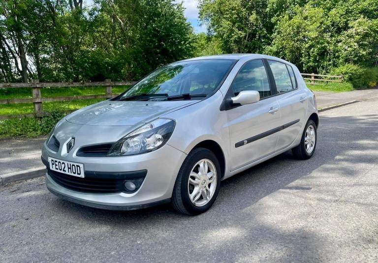 2006 Renault Clio 1.6 VVT Dynamique 5dr Auto HATCHBACK Petrol Automatic