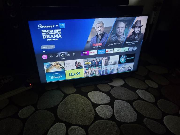 BUSH YHD 4K HDR LED SMART FIRE TV 50 ICNCH LIKE NEW