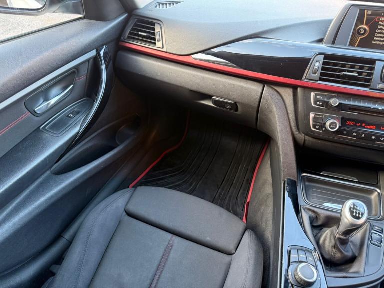 2013 BMW 3 Series 320i Sport 4dr SALOON Petrol Manual