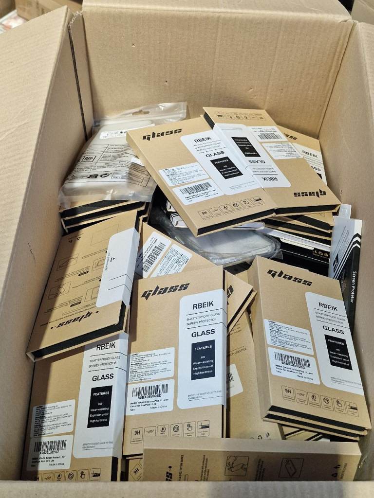 Clearance Job Lot Of Mixed Phone Screen Protectors (Mainly Iphone & Samsung)(74)