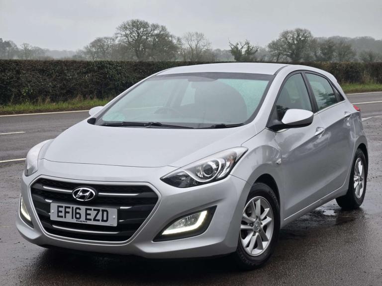 2016 Hyundai i30 1.6 i30 SE Blue Drive CRDi 5dr Hatchback Diesel Manual