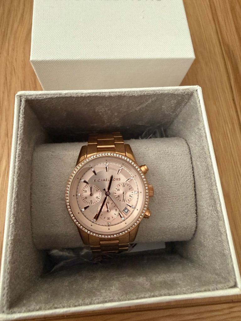 Woman’s Micheal kors watch MK6357