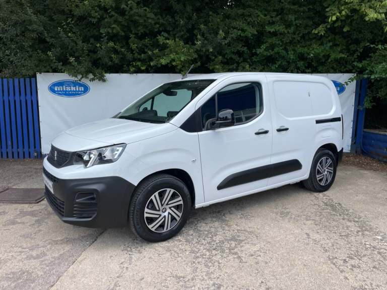 2022 Peugeot Partner 1000 16 BlueHDi 100 Professional Van PANEL VAN Diesel Manual