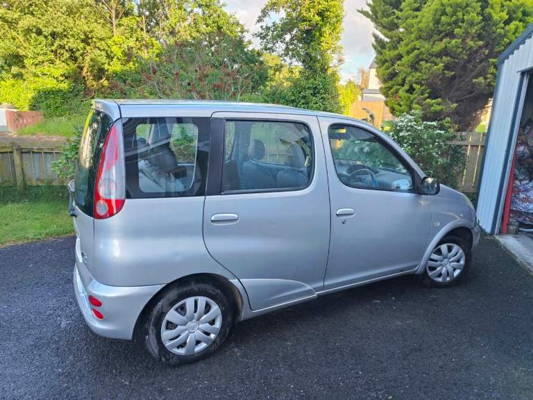 2001 Toyota Yaris verso 