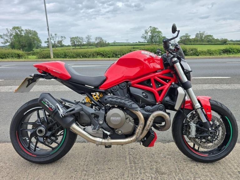 Ducati Monster 1200 1198cc