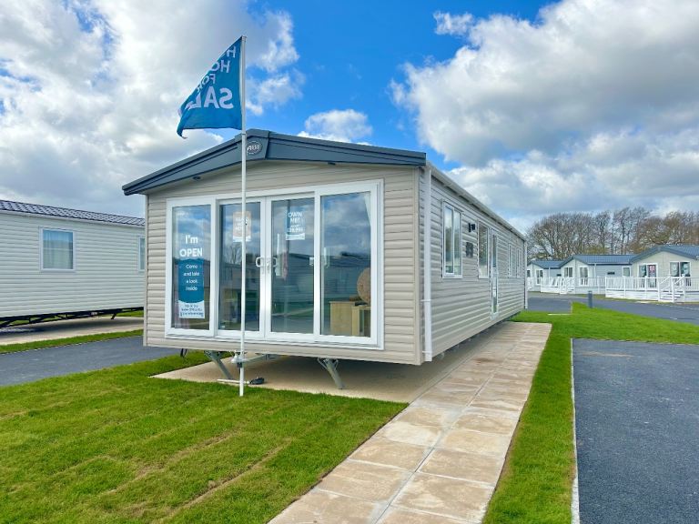 Static Caravans For Sale Suffolk Coast Near Great Yarmouth 11.5 Month Usage Private Parking 