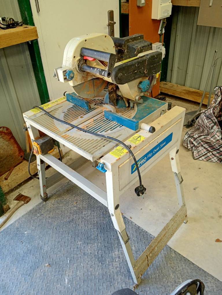 Flip over saw