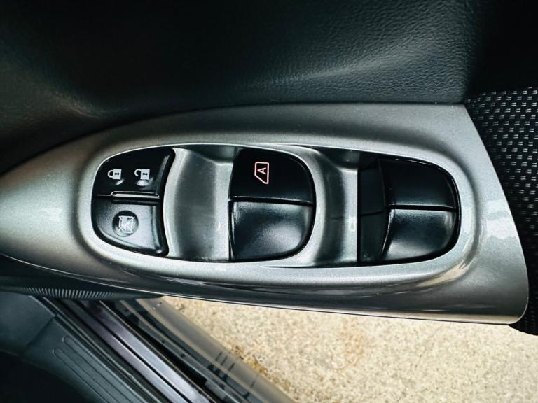 2014 Nissan Juke 1.5 dCi Acenta 5dr [Start Stop] HATCHBACK Diesel Manual