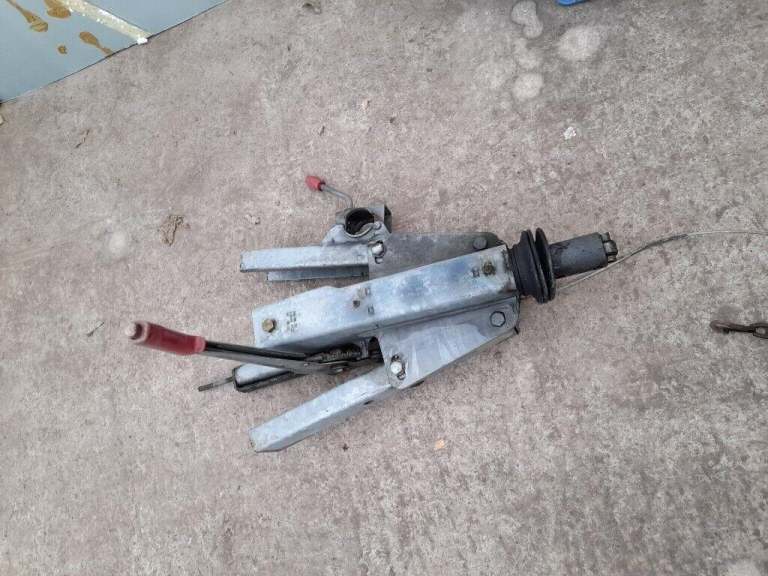 Alko caravan trailer hitch assembly 