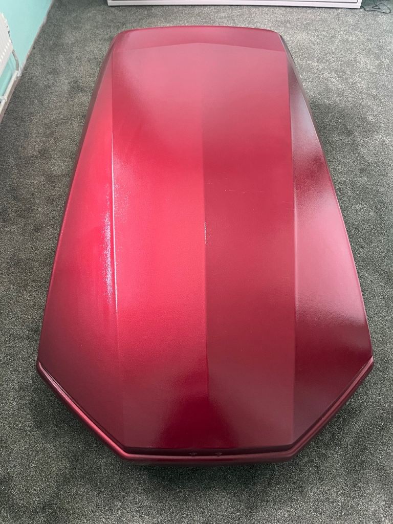 Red Exodus car roof box