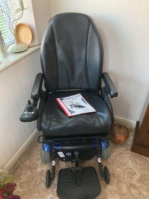 Jazzy 1103 ultra Electric Chair