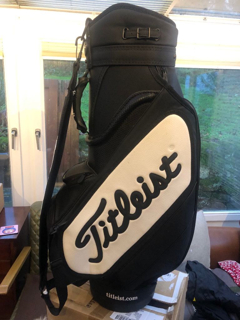 Titleist Mid Size Cart/Carry Tour Golf  Bag