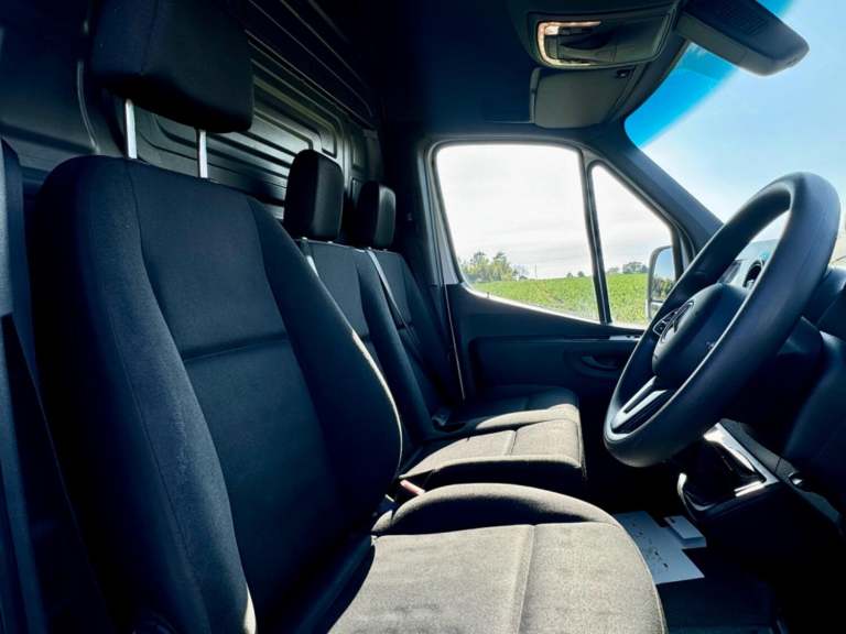 MERCEDES-BENZ SPRINTER 2.0 315 CDI RWD UTILITY SPEC White Manual Diesel 2022