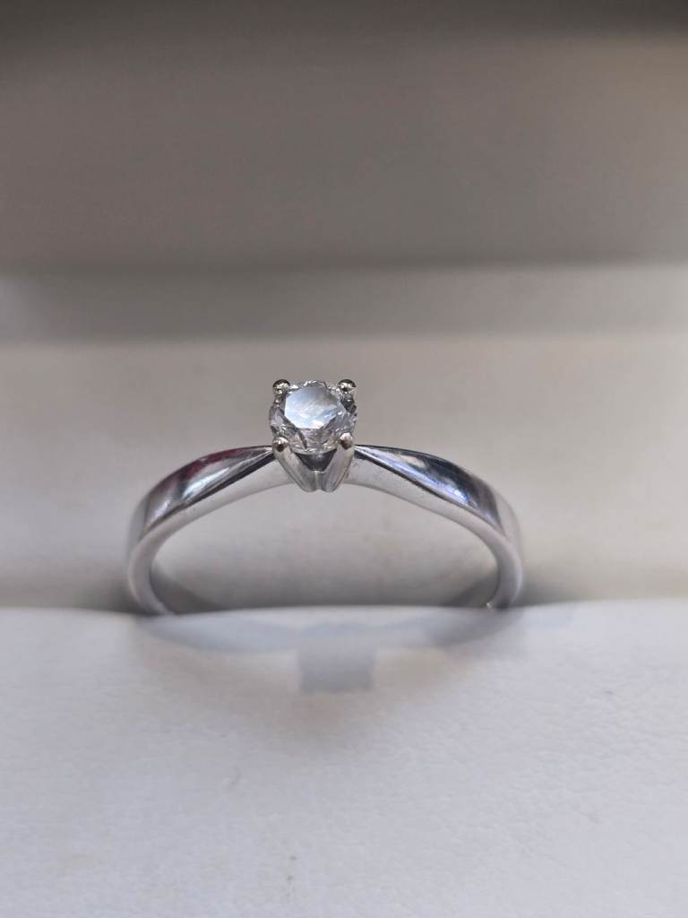 9ct WHITE GOLD 0.25PTS DIAMOND SOLITAIRE