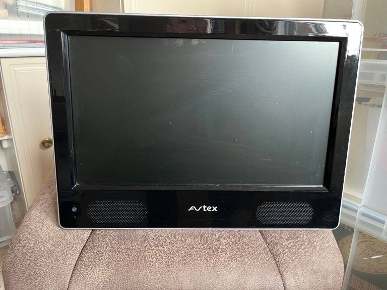 Avtex 16” TV/DVD 