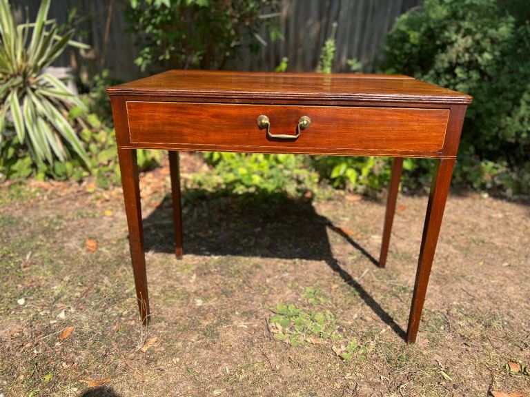 ANTIQUE GEORGIAN STYLE EXTENDABLE COFFE TABLE/ HALL TABLE/ WRITING DESK 