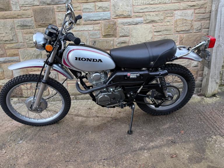 HONDA XL 250 MOTORSPORT 1972 *FULL RESTORATION* 25 RACING STORE 