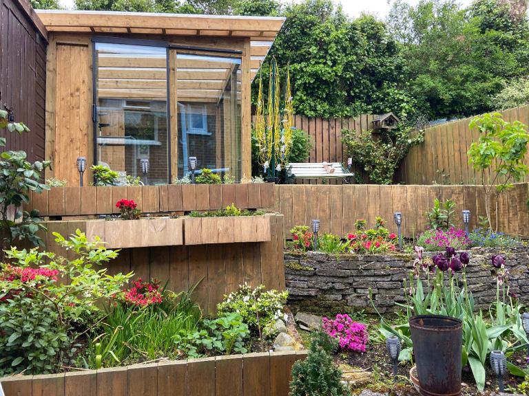 Joiner Belfast – Doors, Flooring, Kitchens & carpentery