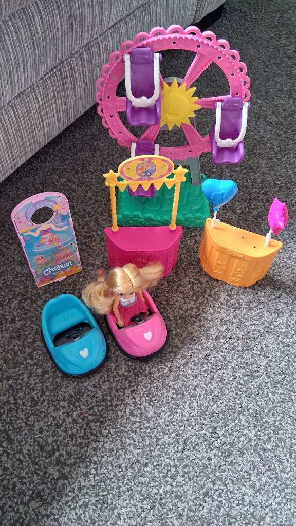 Barbie chelsea fairground playset