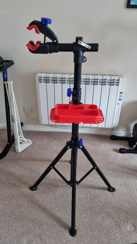 Halfords repair stand