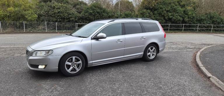Volvo V70 auto 1.6d, £35 tax, dog guard and tinted windows, timing belt/pump 2023 FSH Offers/Swaps