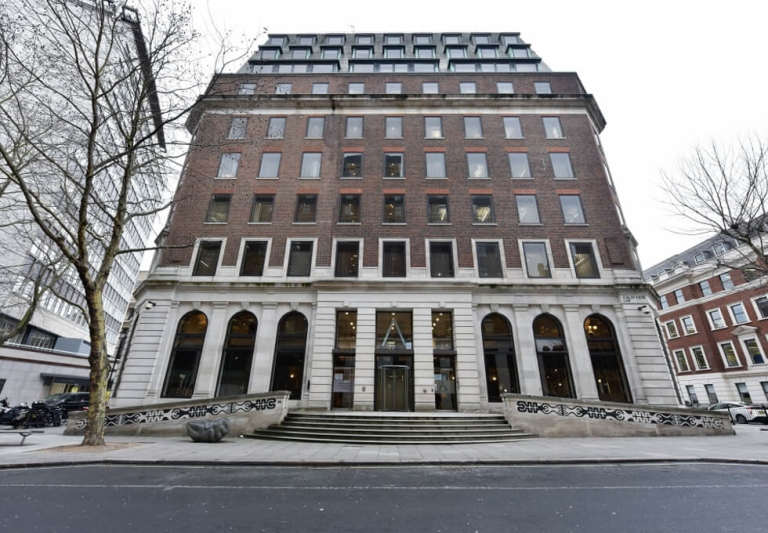 2 to 1750 Person Private Office Suites to rent in *Holborn*, Central London WC1