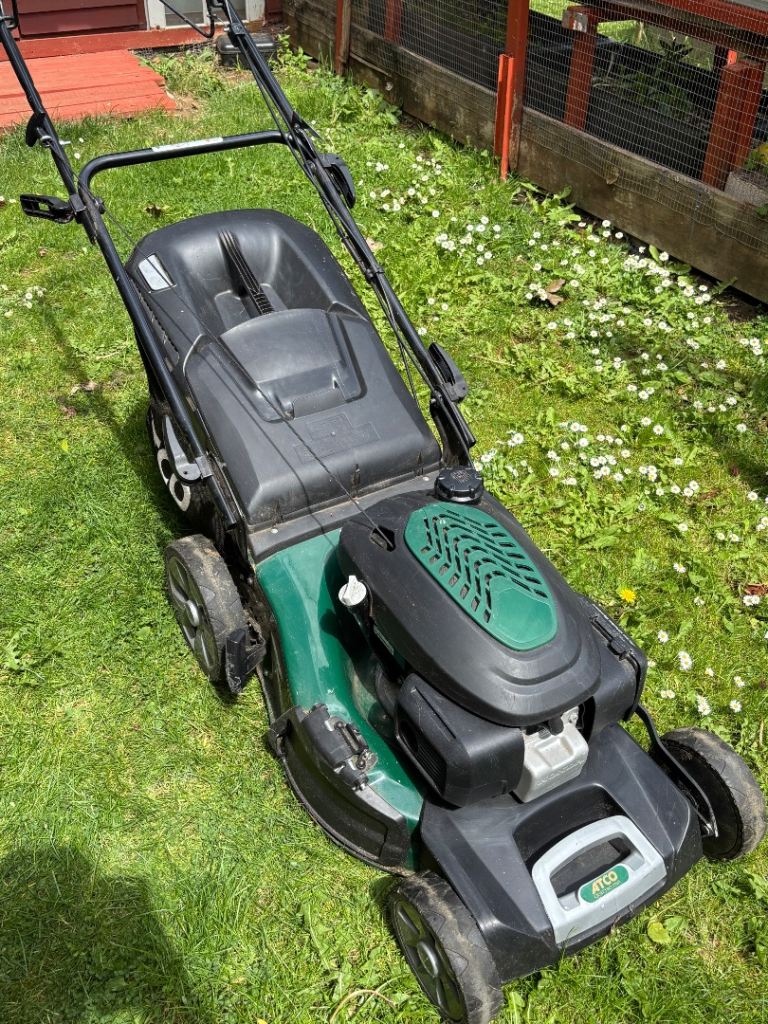 ATCO QUATTRO 19SH Lawnmower 