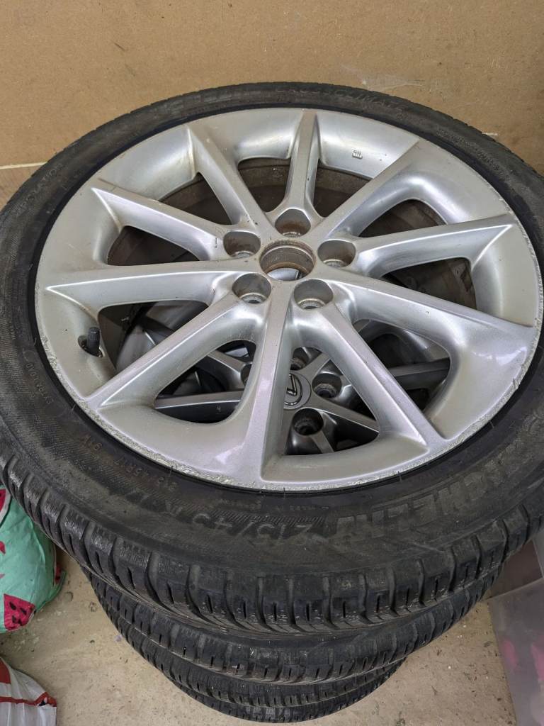 Alloy wheels and tyres