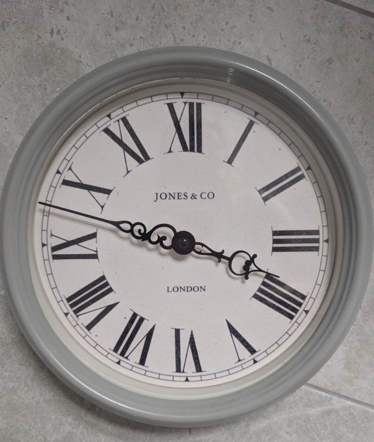 Jones grey clock
